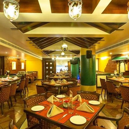 Ramee Guesline Hotel, Dadar Мумбаї Екстер'єр фото